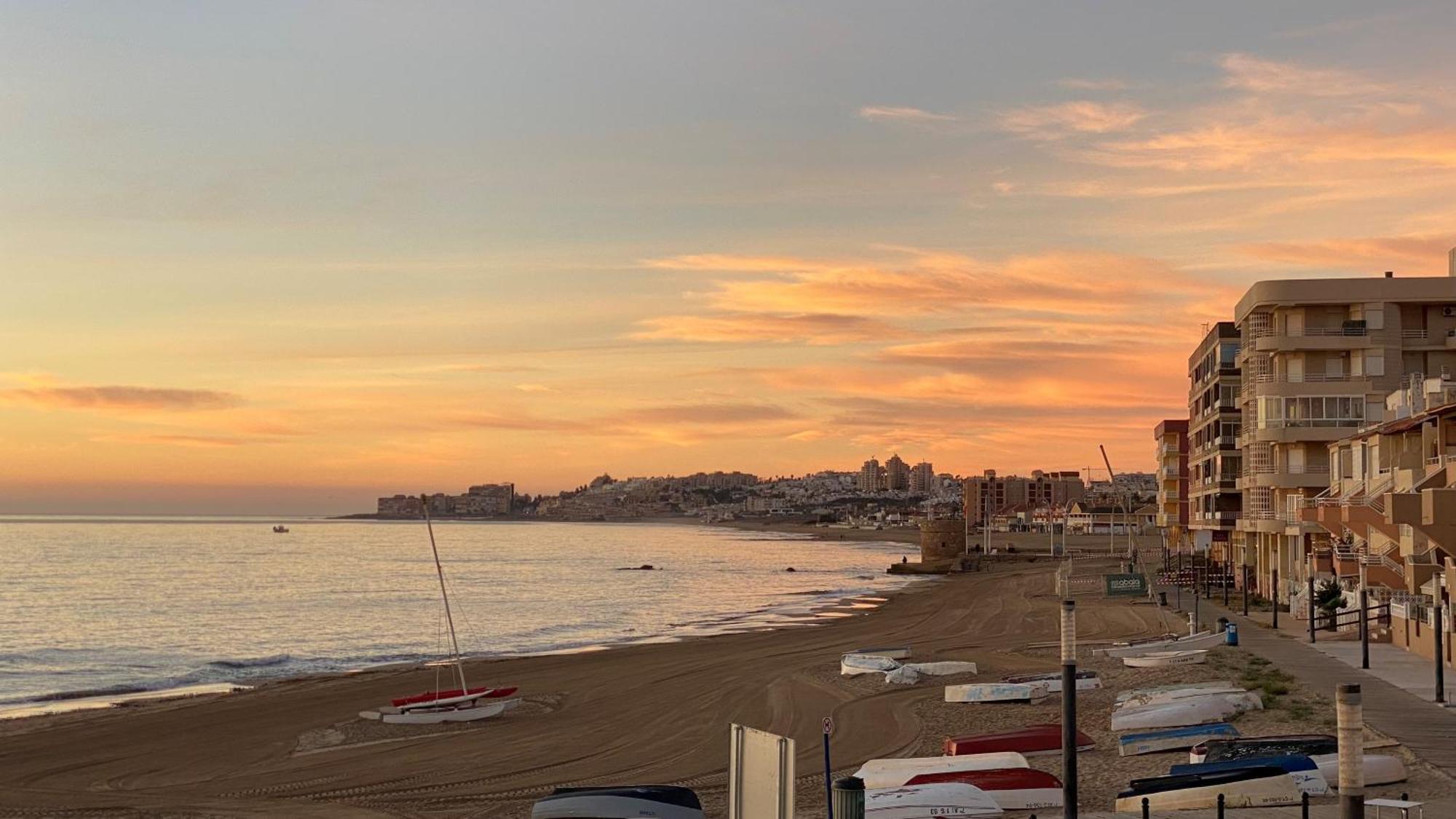 Beachfront Apartment - La Mata Torrevieja Ngoại thất bức ảnh